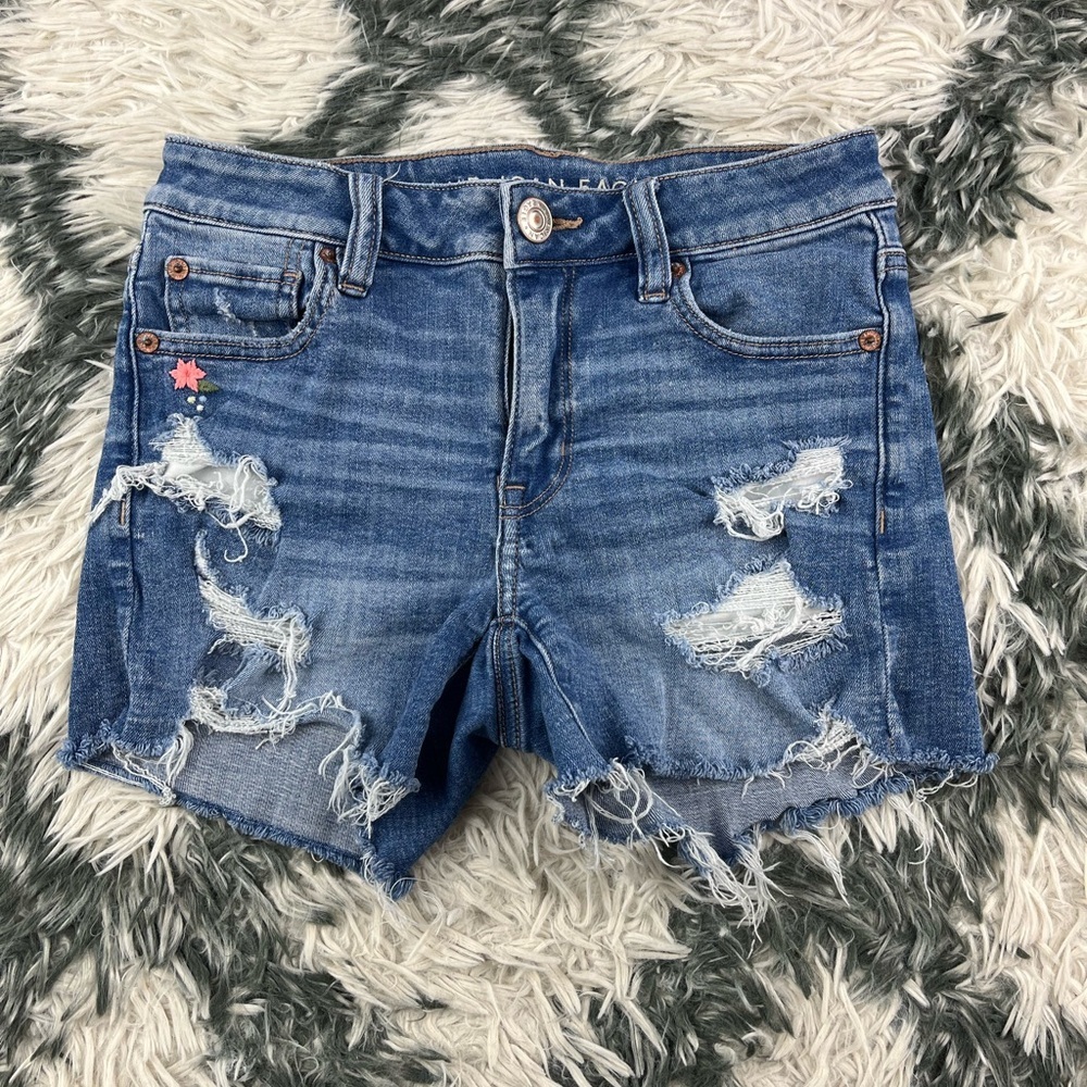 American Eagle Women's Midi Shorts Size 0 Flower Pattern